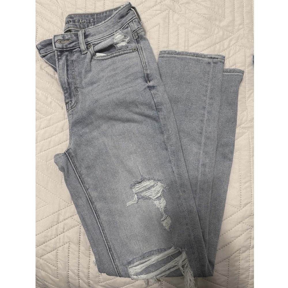 American Eagle Mom Jeans Light Wash Distressed High Rise Size 0 Long Stretch